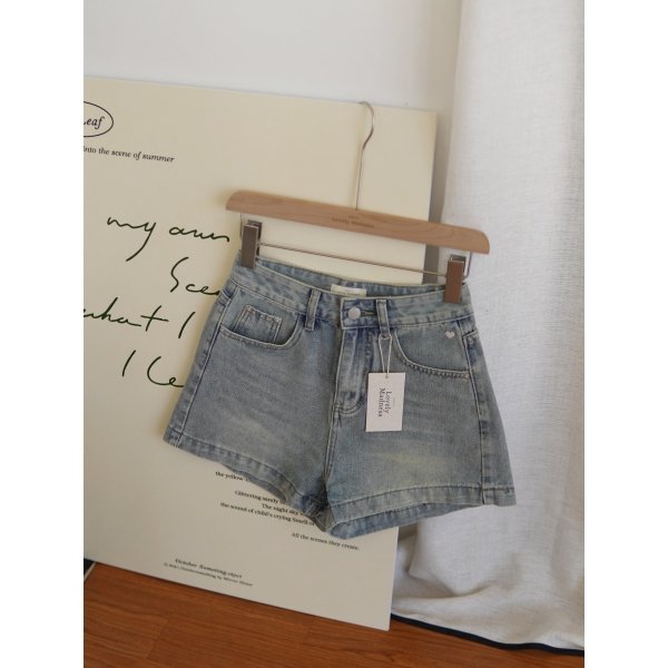 Amour Denim Short