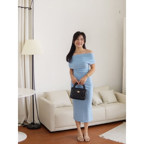 Vionne Bodycon Dress - Image 2